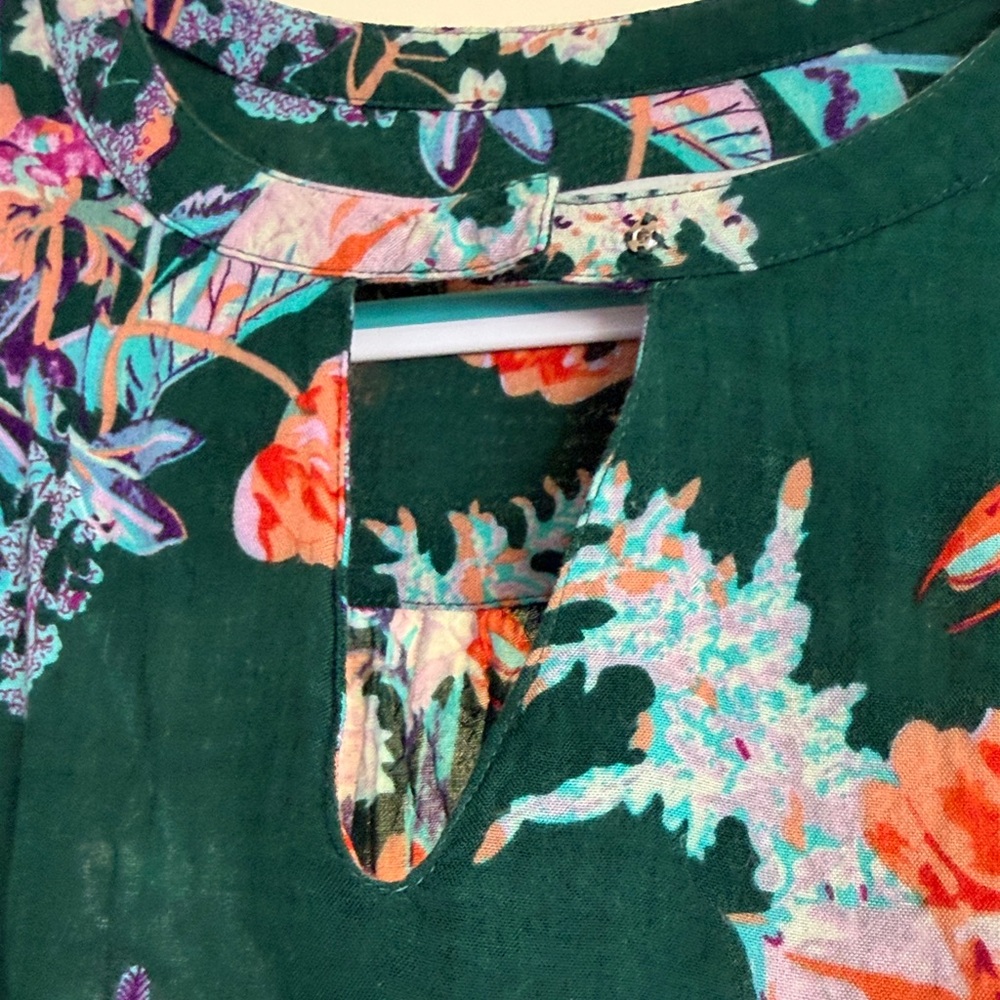 World market Floral Women's Top - Green - Picture 7 of 8